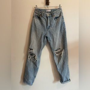 Zara mom jeans. Only worn once. Perfect for summer